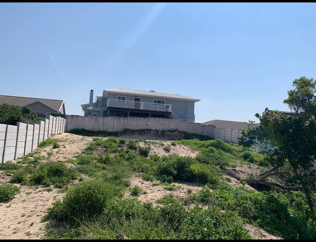 700M² VACANT LAND FOR SALE IN PARADISE BEACH